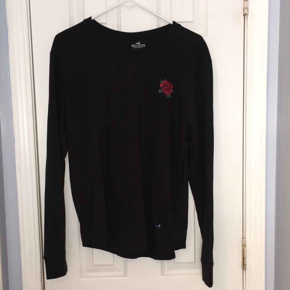 Hollister graphic tee